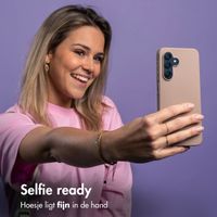 imoshion Color Backcover Apple iPhone 12 (Pro) - Bruin