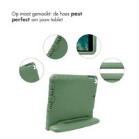 imoshion Kidsproof Backcover met handvat Apple iPad 6 (2018) 9.7 inch / iPad 5 (2017) 9.7 inch - Olive Green