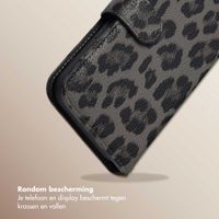 Selencia Sabi Bookcase met Panterprint Apple iPhone 15 - Midnight Black