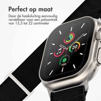 imoshion Nylon Alpine bandje Apple Watch Series 1 t/m 9 / SE (38/40/41 mm) | Series 10 / 11 (42 mm) - Zwart