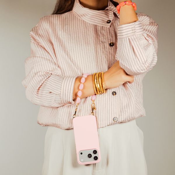 Selencia Rivièra MagSafe Backcover met afneembare haakjes Apple iPhone SE (2022 / 2020) / 8 / 7 - Sorbet Pink