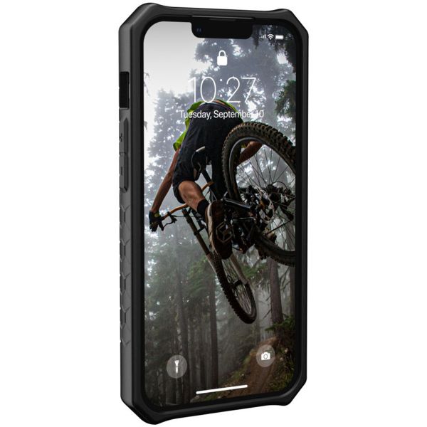 UAG Monarch Backcover iPhone 13 - Kevlar Black