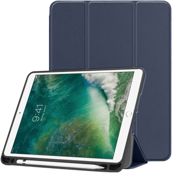 imoshion Trifold Bookcase iPad 6 (2018) 9.7 inch / iPad 5 (2017) 9.7 inch / Air 2 (2014) /Air 1 (2013) - Donkerblauw