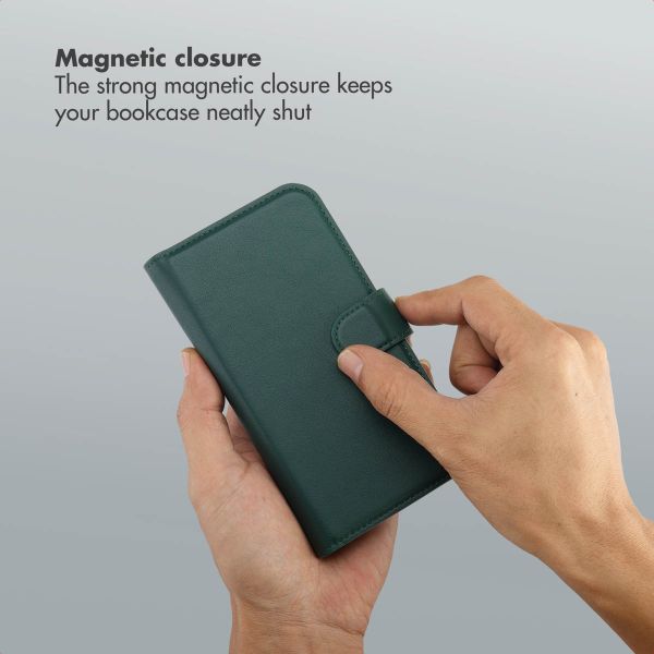 Selencia Olyn Detachable Bookcase with MagSafe Apple iPhone 16 Pro - Green