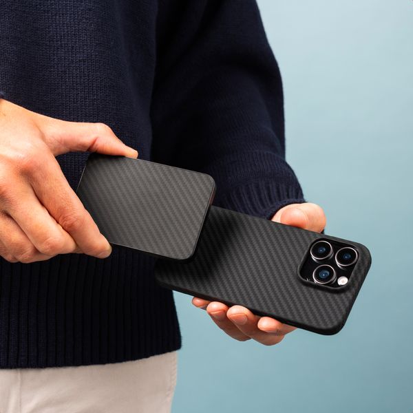 Accezz Kevlar Powerbank 5,000 mAh - MagSafe and Qi - Black