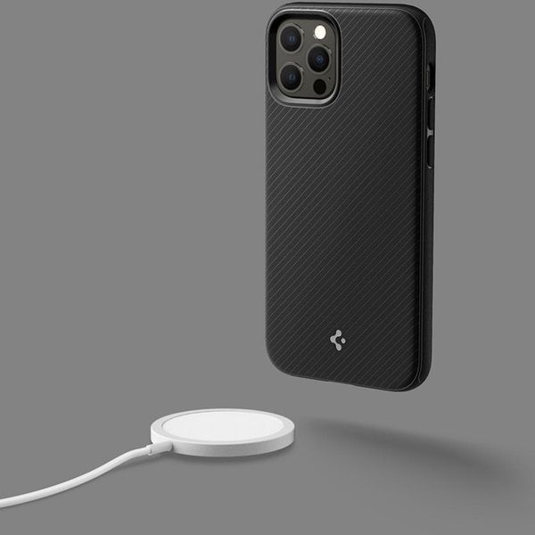 Spigen Armor Back Cover with MagSafe Apple iPhone 12 (Pro) - Black