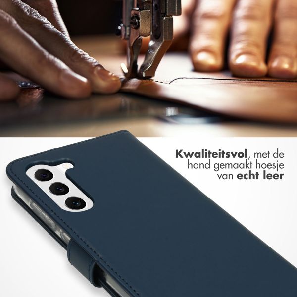 Selencia Echt Leren Bookcase Samsung Galaxy S23 - Blauw
