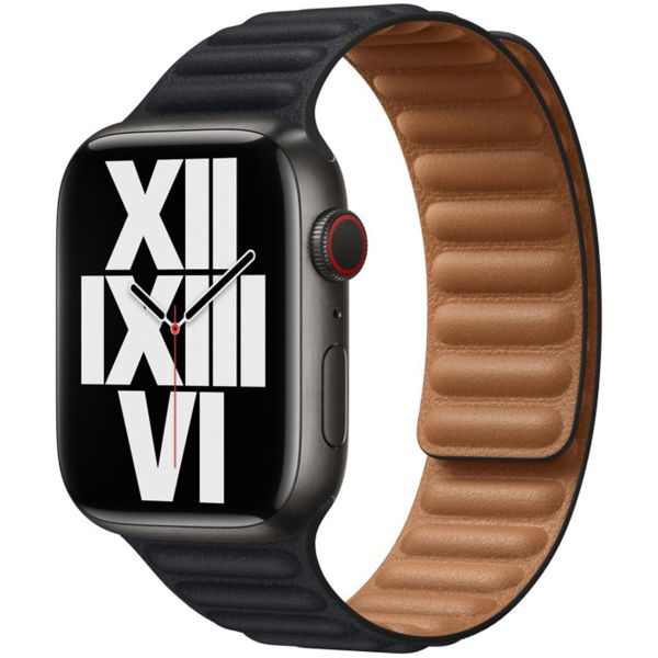 Apple Leather Link Apple Watch Series 1 t/m 9 / SE (38/40/41 mm) | Series 10 (42 mm) - Maat M/L - Midnight