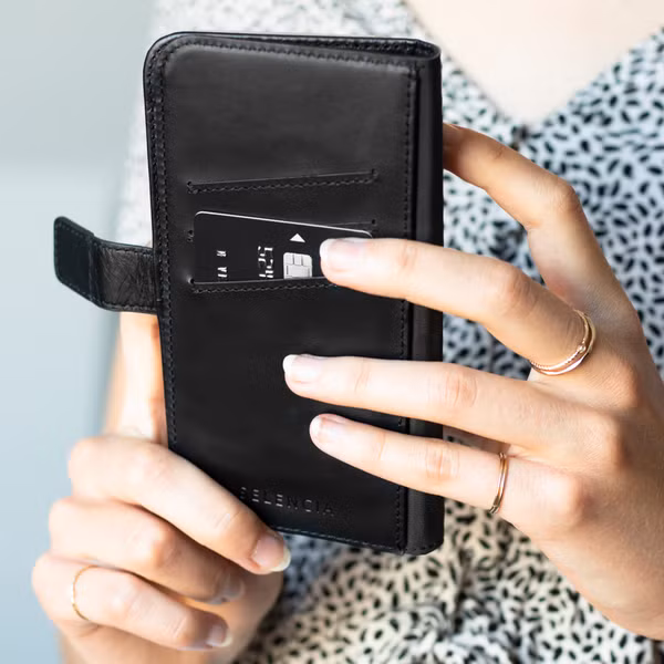 Selencia Echt Leren Bookcase Samsung Galaxy A70 - Zwart