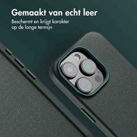 Accezz MagSafe Leather Backcover Apple iPhone 16 Pro - Cedar Green