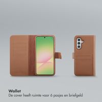 Selencia Olyn Uitneembare Bookcase met MagSafe Samsung Galaxy A56 - Bruin