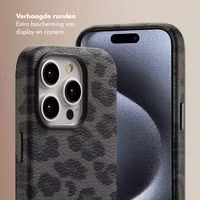 Selencia Sabi Backcover Panterprint met MagSafe Apple iPhone 15 Pro - Midnight Black