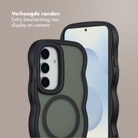 Selencia Wavy Backcover met MagSafe Samsung Galaxy S24 / S25 - Zwart