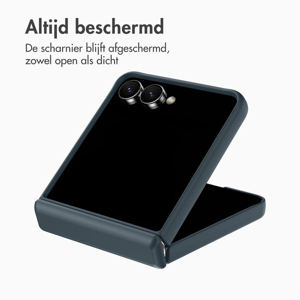 Accezz Color Backcover met MagSafe en Ringstand Samsung Galaxy Z Flip 8 - Donkerblauw
