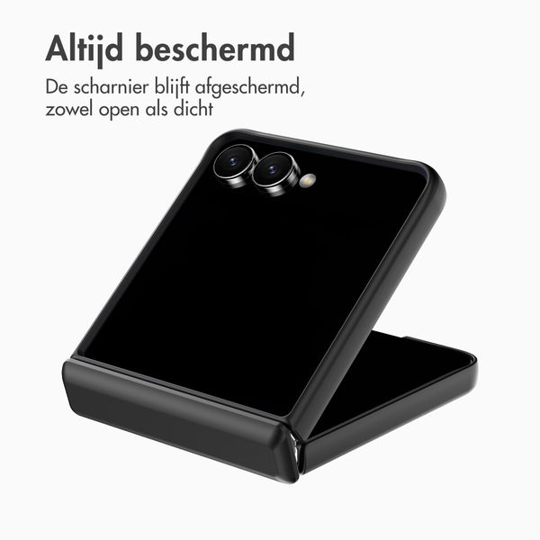 Accezz Color Backcover met MagSafe en Ringstand Samsung Galaxy Z Flip 8 - Zwart