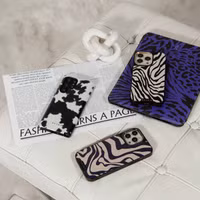 Burga Tough Backcover Samsung Galaxy S22 - Achromatic