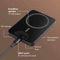 Selencia Vivid MagSafe Powerbank 5.000 mAh - Draadloze Powerbank - MagSafe en Qi2 - Black / Wild Leo