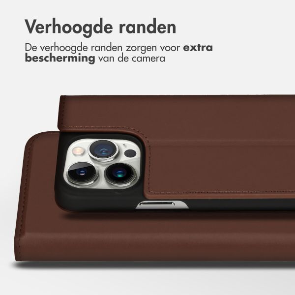 Accezz Premium Leather Slim Bookcase Apple iPhone 14 Pro - Bruin