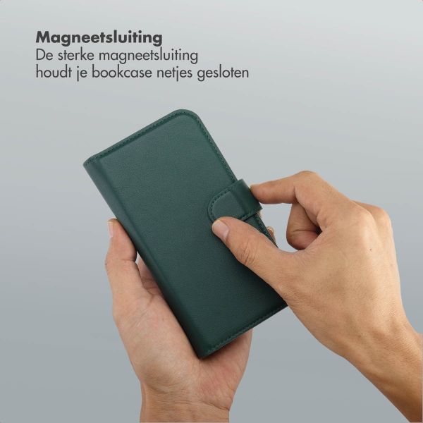 Selencia Olyn Uitneembare Bookcase met MagSafe Apple iPhone 17 - Groen