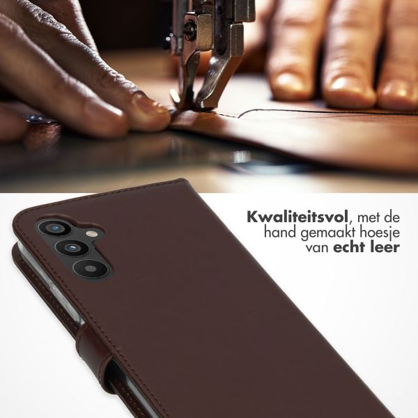 Selencia Echt Leren Bookcase Samsung Galaxy A34 (5G) - Bruin
