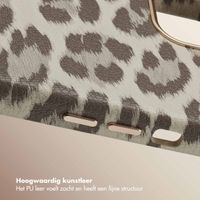 Selencia Sabi Backcover Panterprint met MagSafe Apple iPhone 13 - Soft Ivory