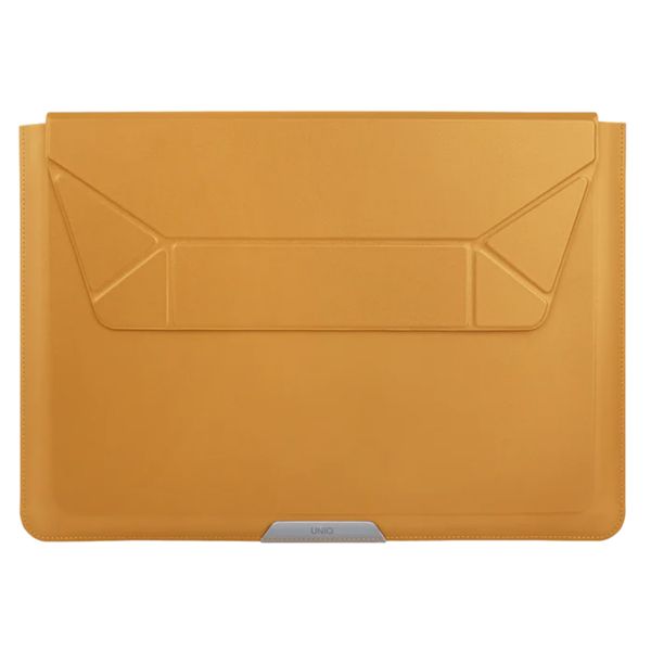 Uniq Oslo Laptop hoes 14 inch - Laptopsleeve met opvouwbare laptopstandaard - Deep Mustard