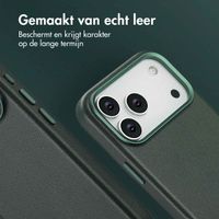 Accezz MagSafe Leather Backcover Apple iPhone 17 Pro Max - Cedar Green