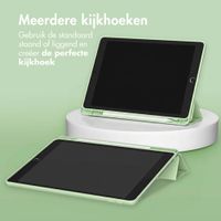 Accezz Smart Silicone Bookcase Apple iPad 9 (2021) 10.2 inch / iPad 8 (2020) 10.2 inch / iPad 7 (2019) 10.2 inch - Lichtgroen