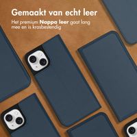 Accezz Premium Leather Slim Bookcase iPhone 15 - Donkerblauw