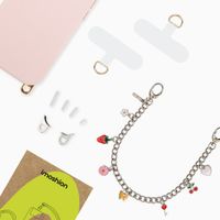 Selencia Rivièra MagSafe Backcover met afneembare haakjes voor de Apple iPhone 15 Pro - Sorbet Pink + Chain Charm - Silver