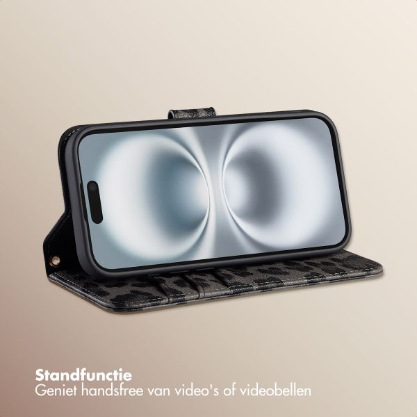 Selencia Sabi Bookcase met Panterprint Apple iPhone 16 - Midnight Black