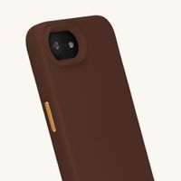 Selencia Rivièra MagSafe Backcover met afneembare haakjes Apple iPhone 17e / 16e - Choco Brown