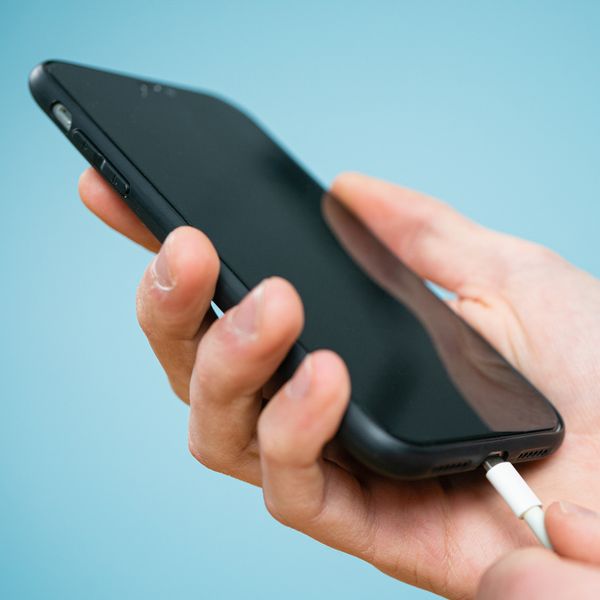 imoshion Color Backcover Huawei Y6p - Zwart