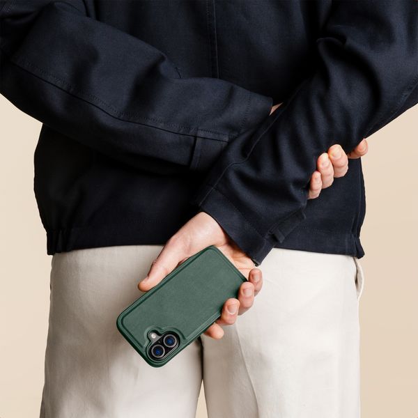 Accezz Edge Back Cover with MagSafe Apple iPhone 15 - Green
