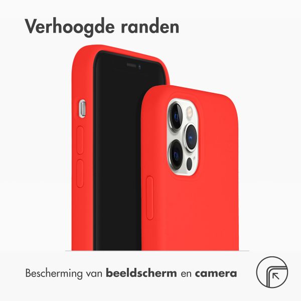 Accezz Liquid Silicone Backcover iPhone 12 (Pro) - Rood