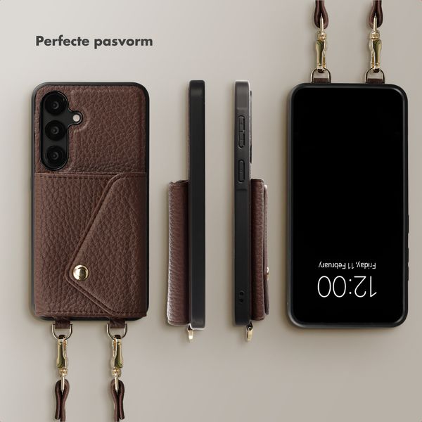 Selencia Sera Telefoonhoes met Koord en Envelop Pashouder Samsung Galaxy S25 / S24 - Chocolate Brown