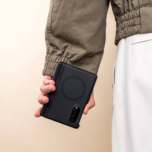 imoshion Color Guard met MagSafe en Stand Samsung Galaxy Z Fold 8 - Zwart