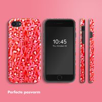 Selencia Vivid Tough Backcover iPhone SE (2022 / 2020) / 8 / 7 - Wild Spots Lipstick