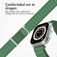 Accezz Nylon Alpine bandje Apple Watch | 44/45/46/49 mm - Olive Green