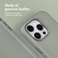 Accezz Leather Back Cover with MagSafe Apple iPhone 14 Pro - Light Grey