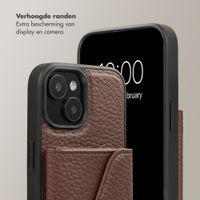 Selencia Sera Telefoonhoes met Koord en Envelop Pashouder Apple iPhone 15 - Chocolate Brown