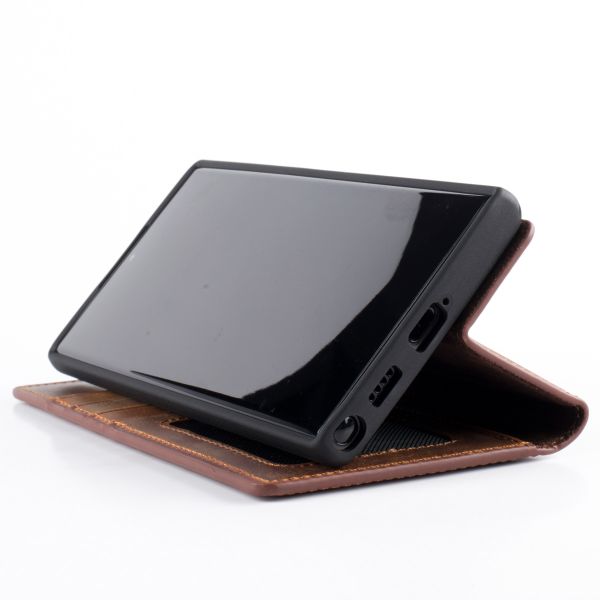 Wachikopa Magic Bookcase 2-in-1 Samsung Galaxy S24 - Camel