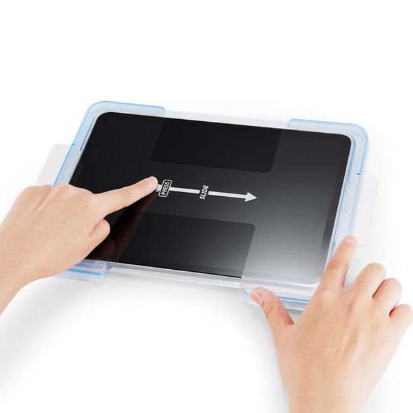 Spigen GLAStR EZ Fit Screenprotector + Applicator Apple iPad Pro 11 (2020/2021/2022)