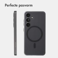 Accezz Lite Backcover met MagSafe | Fluted | Samsung Galaxy S24 - Grijs
