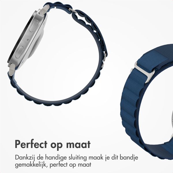 Accezz Nylon Alpine bandje Samsung Galaxy Watch 9 (40/44mm) / Watch 8 (40/44mm) / Classic (46mm) - Dark Blue