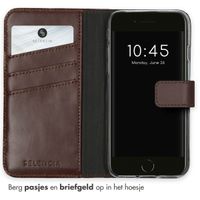 Selencia Echt Leren Bookcase Apple iPhone SE (2022 / 2020) / 8 / 7 / 6(s) - Bruin