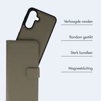 imoshion Uitneembare 2-in-1 Luxe Bookcase Samsung Galaxy A17 (5G) / (4G) - Groen