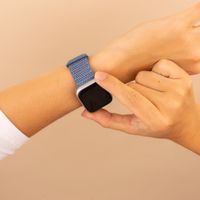 imoshion Nylon bandje Apple Watch Series 1 t/m 9 / SE (38/40/41 mm) | Series 10 / 11 (42 mm) - Marine Blue