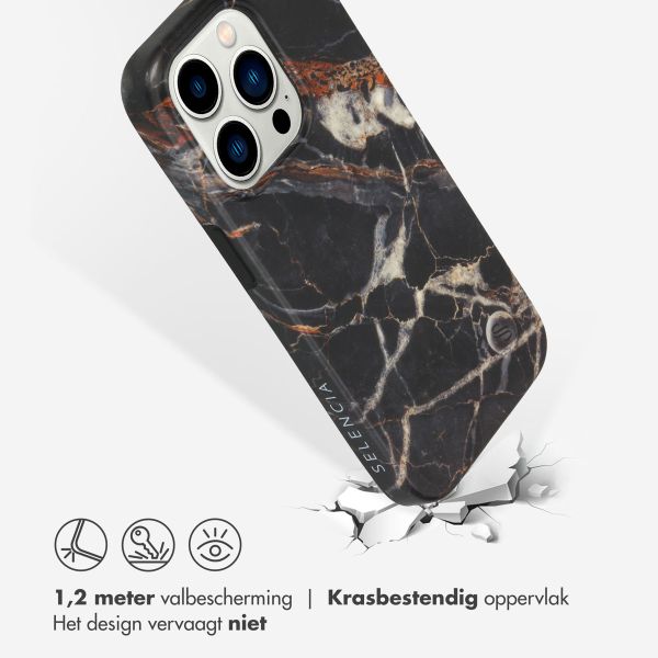 Selencia Aurora Fashion Backcover iPhone 14 Pro - Duurzaam hoesje - 100% gerecycled - Zwart Marmer