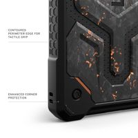 UAG Monarch Pro Backcover Samsung Galaxy S25 Ultra - Forged Carbon